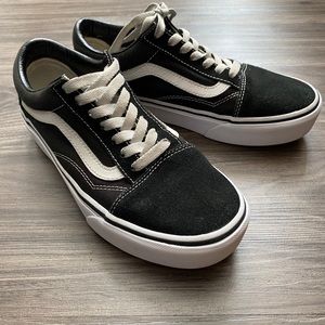 Vans Old Skool Platform in black/white